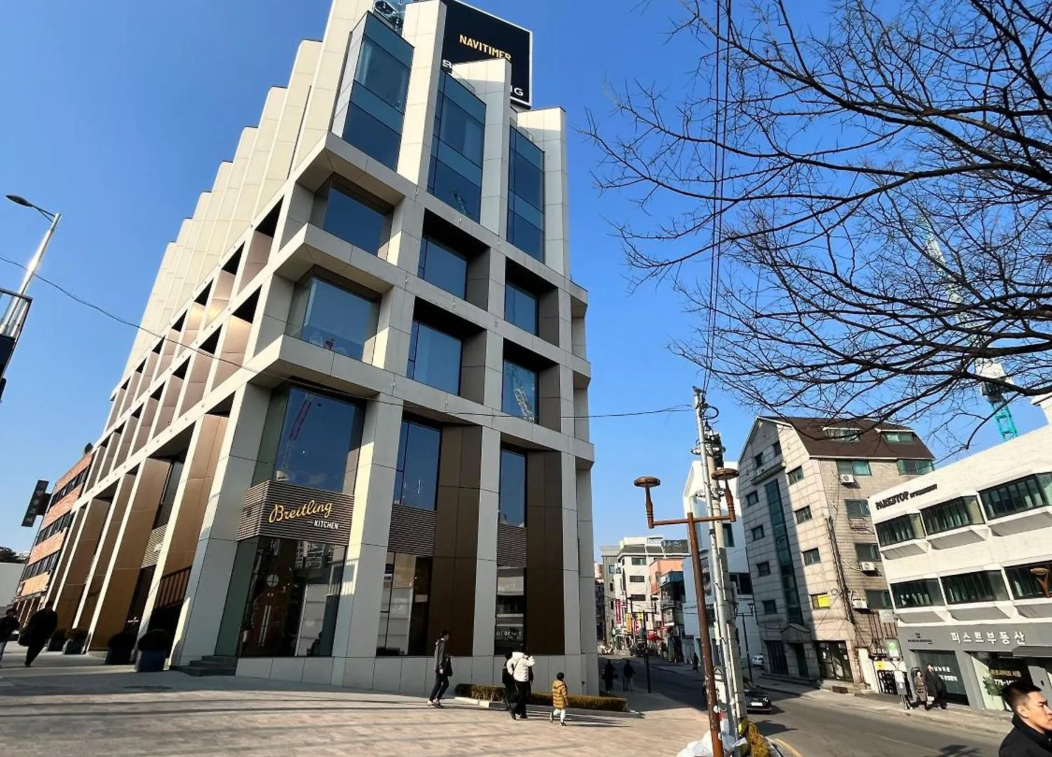Appartement Where Past Meets Present On Antique Street Seoel